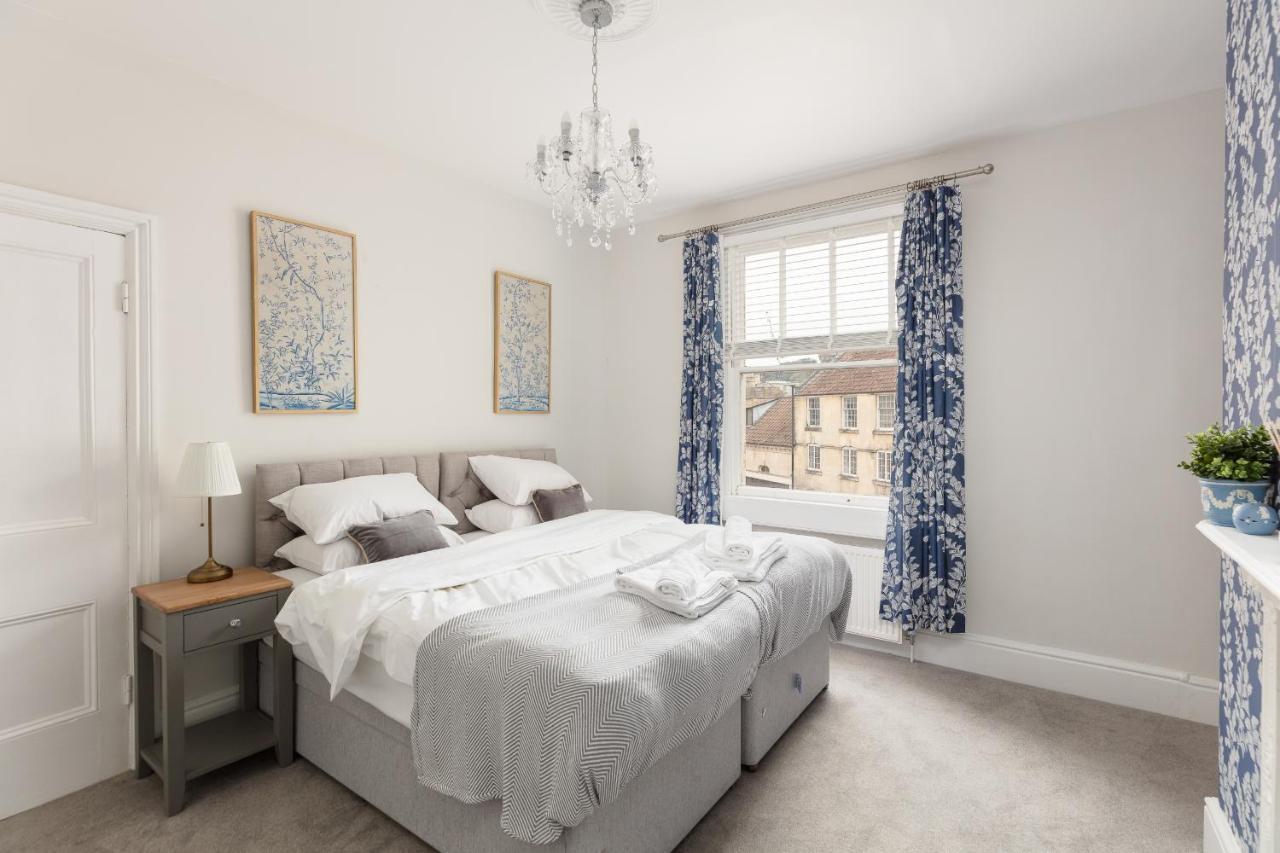 5 Bedroom Magnificent Georgian Townhouse- City Centre Bath Exterior foto