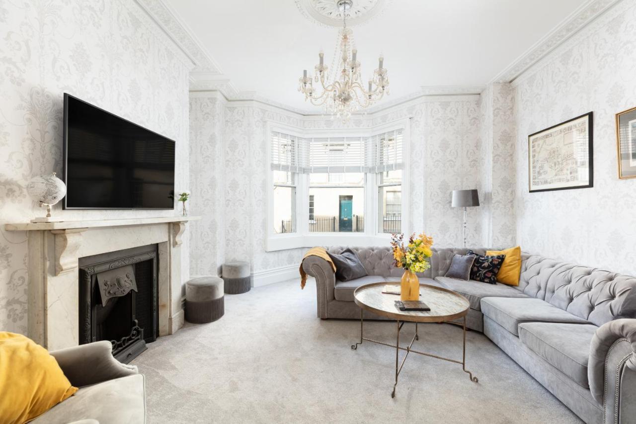 5 Bedroom Magnificent Georgian Townhouse- City Centre Bath Exterior foto